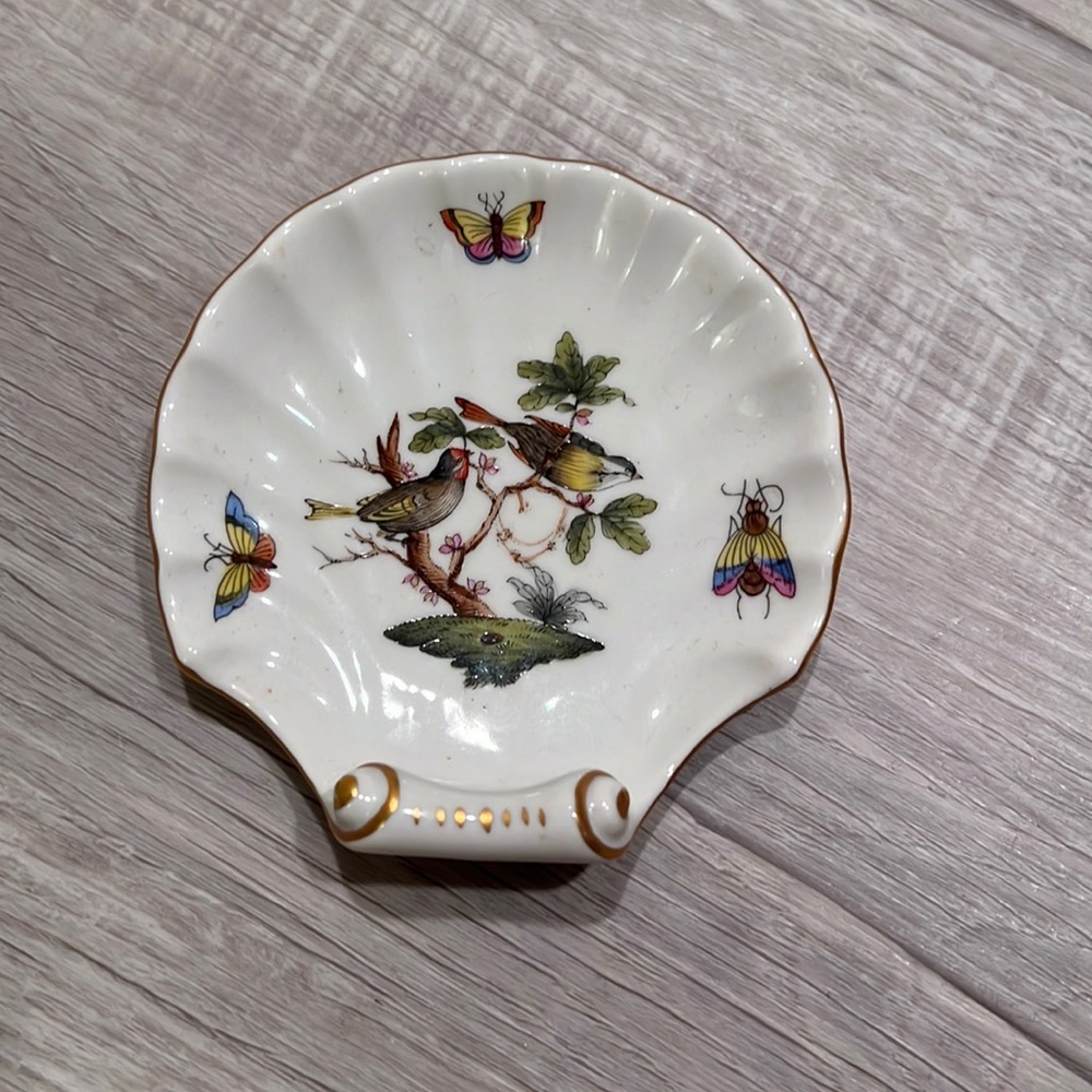 Herend Rothschild Hungary Bird Trinket Shell Dish gold rim ring holder butterfly